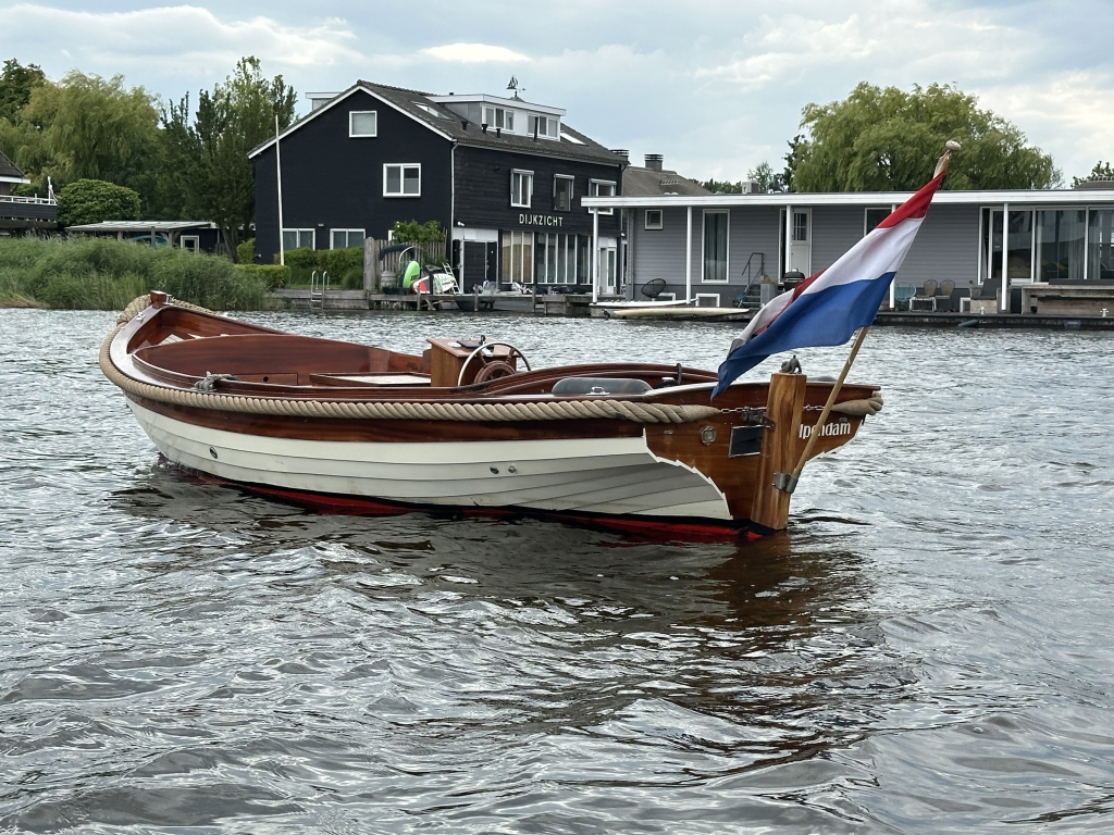 Unieke klassieke Spiegelsloep type ' Kapiteinssloep ' met Vetus inboard diesel