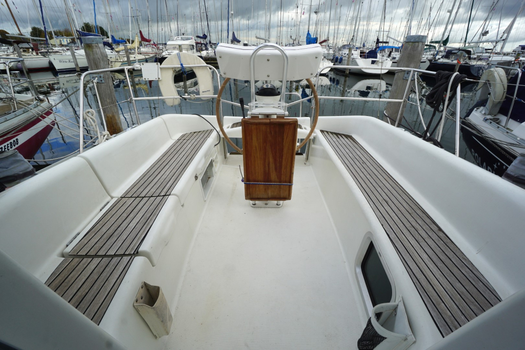 Jeanneau Sun Odyssey 32 — foto 14 van 26