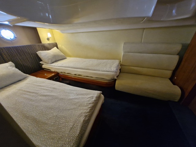 Cranchi Mediterranee 47 HT — foto 10 van 12