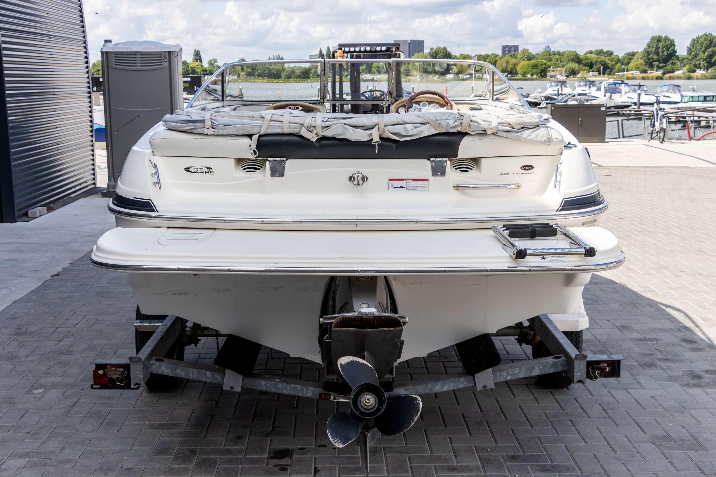 Glastron GT 185 — foto 26 van 29