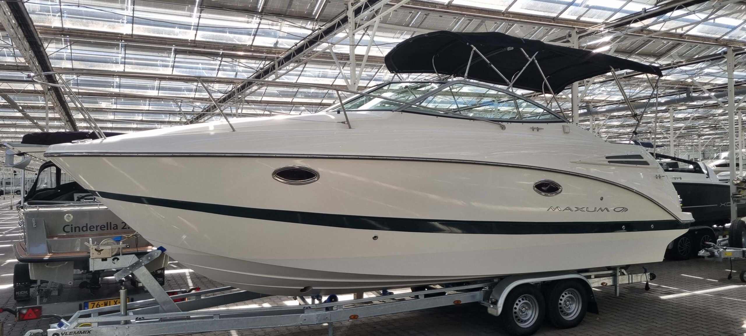 Maxum 2700 SE — foto 1 van 11