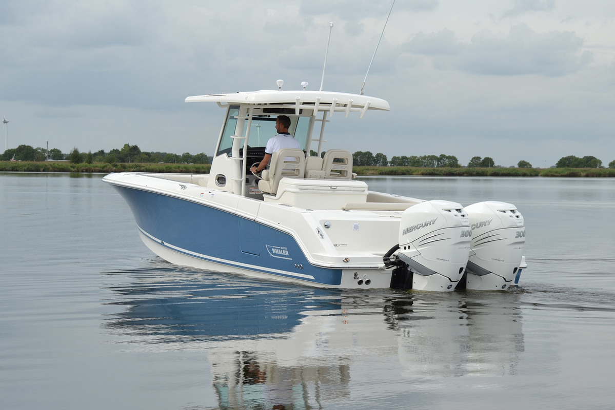 Boston Whaler 330 Outrage — foto 11 van 40