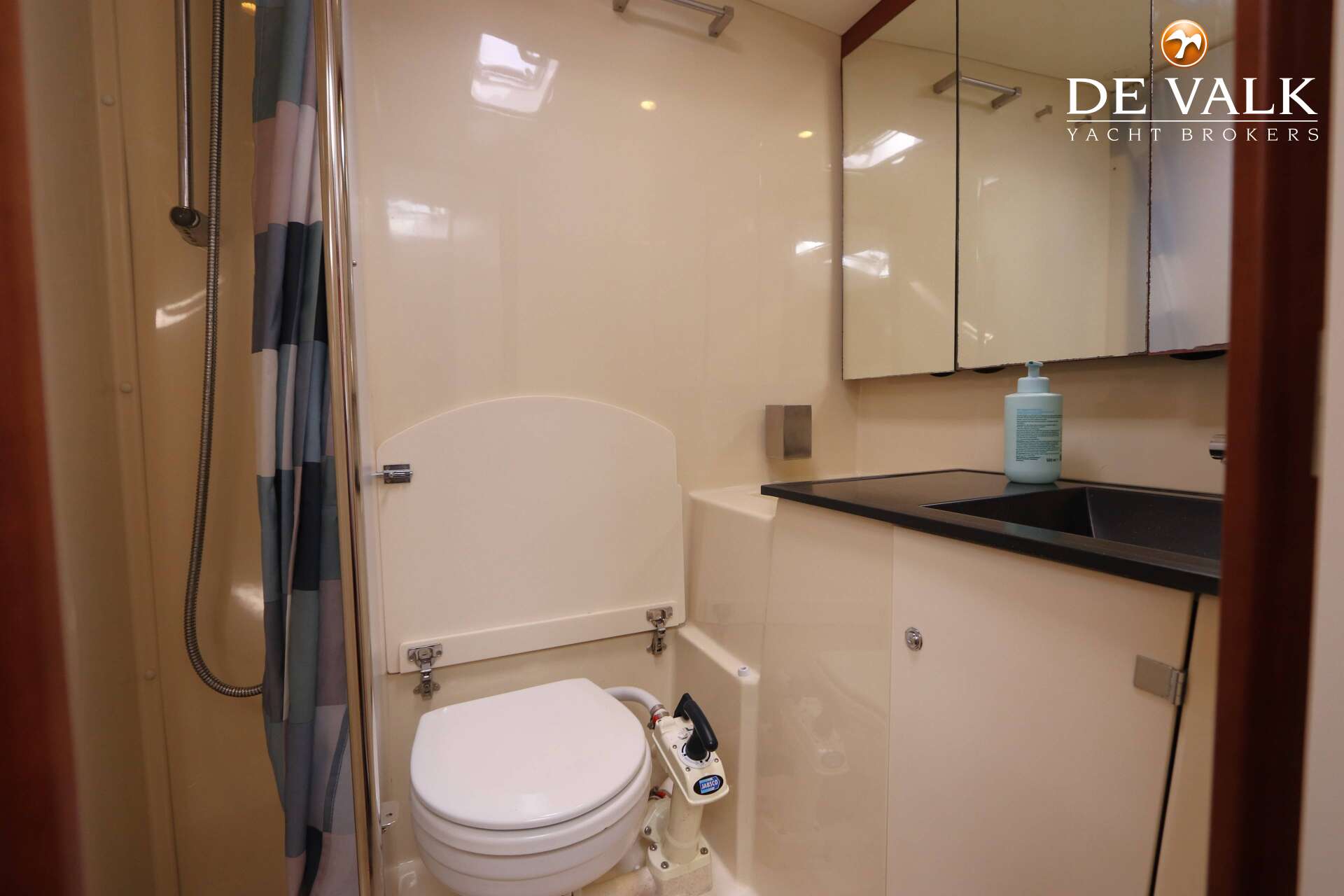 Dufour 485 Grand Large — foto 30 van 39