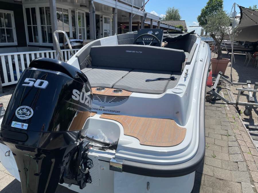 Corsiva 605 Tender incl. Suzuki 50pk — foto 2 van 11