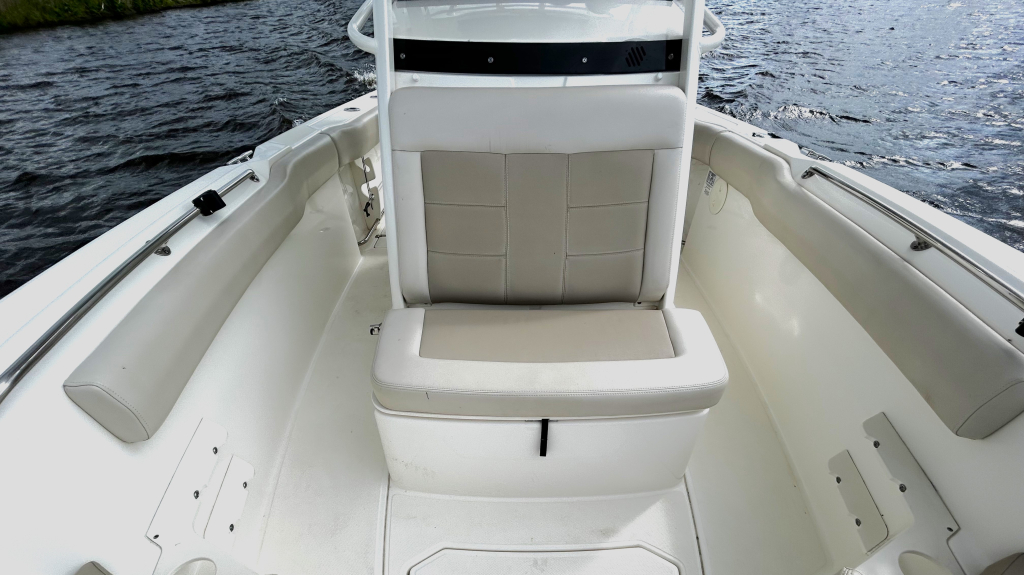 Boston Whaler 230 Outrage — foto 20 van 37