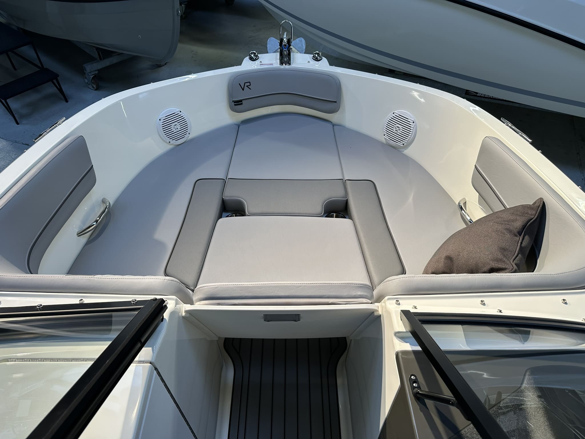Bayliner VR6 Bowrider — foto 24 van 29