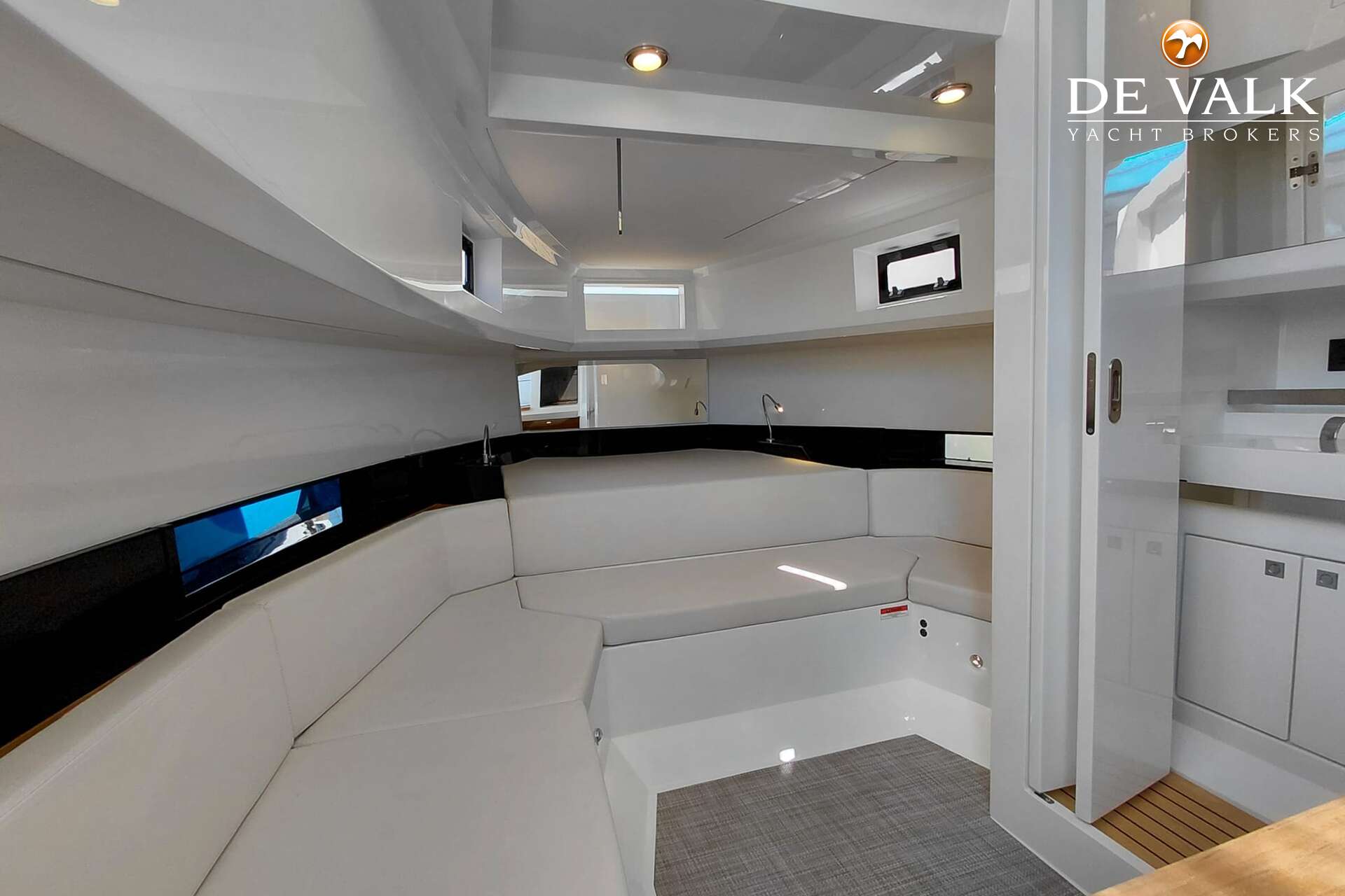 De Antonio D36 Open HT — foto 31 van 42