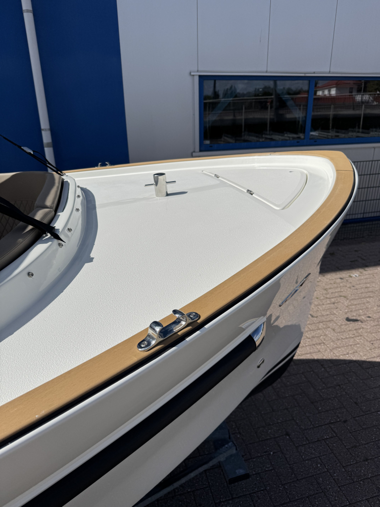 Antaris Sixty7 met Vetus 42pk — foto 4 van 26