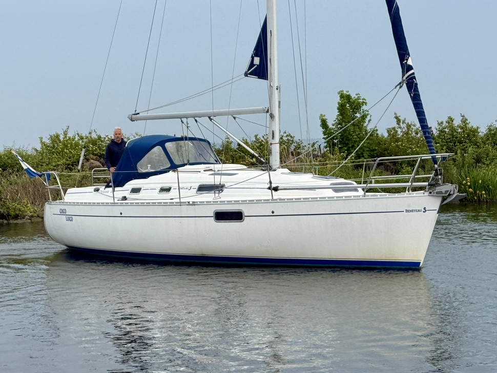 Beneteau Oceanis 321 — foto 11 van 12
