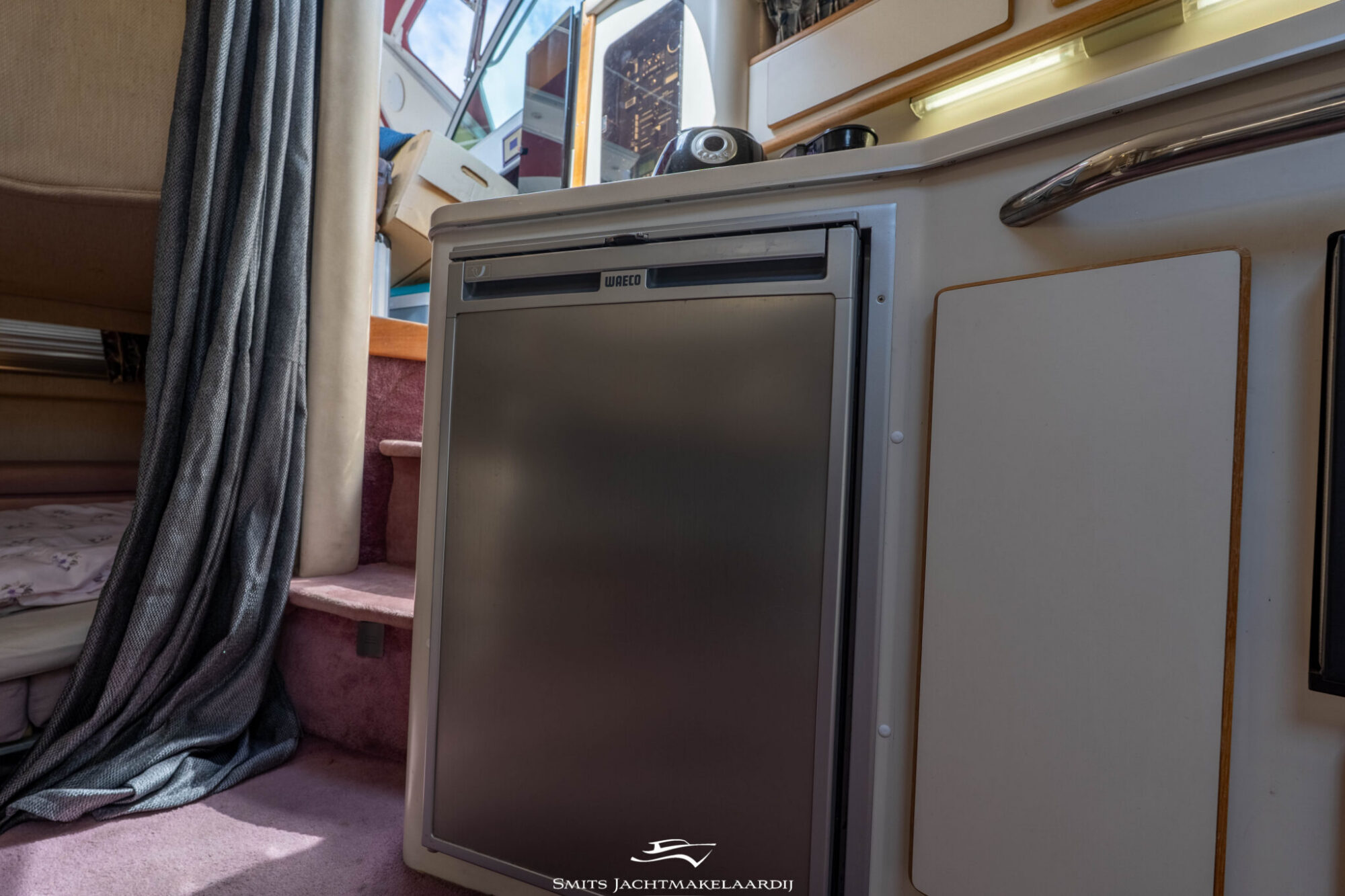 Sea Ray 370 Express Cruiser — foto 8 van 59