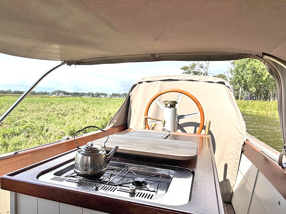 ex Marine Motorsloep 30 — foto 24 van 37