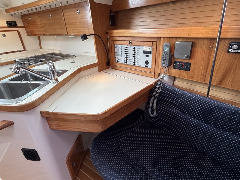 Catalina 320 — foto 4 van 43