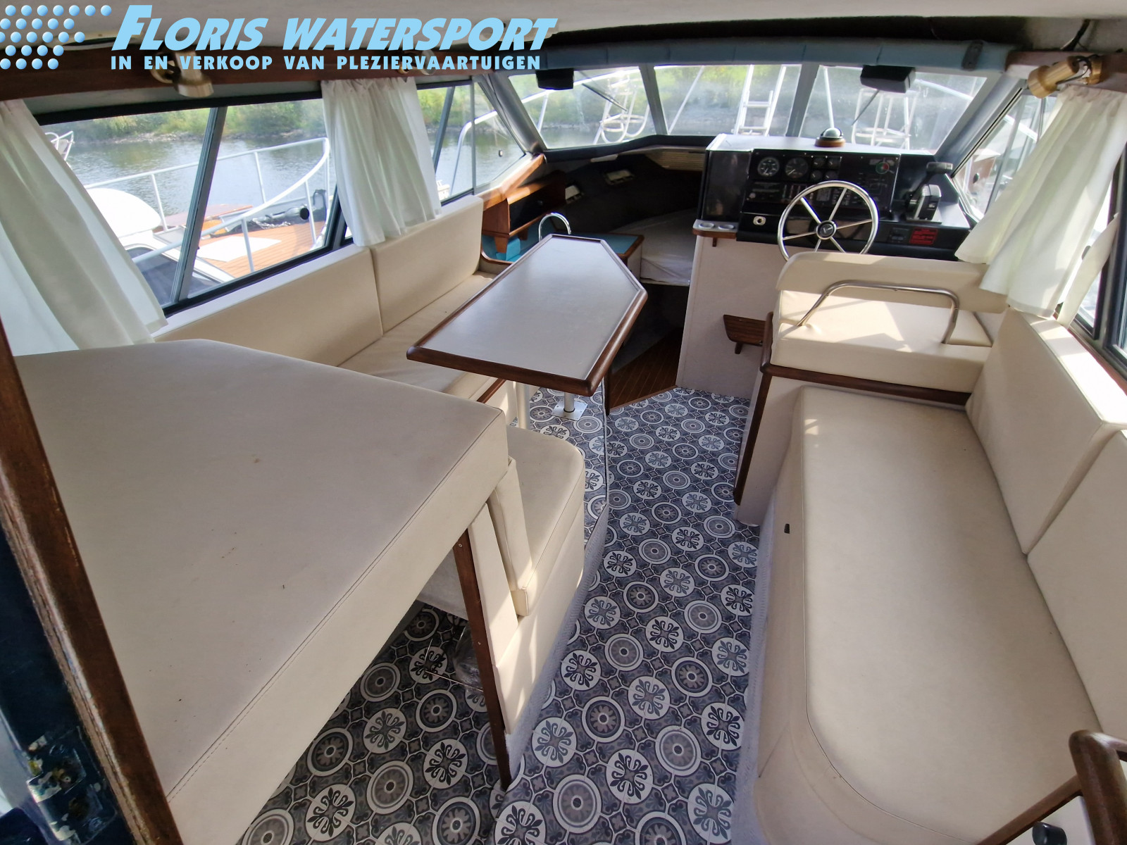 Bayliner 2858 Fly — foto 8 van 18