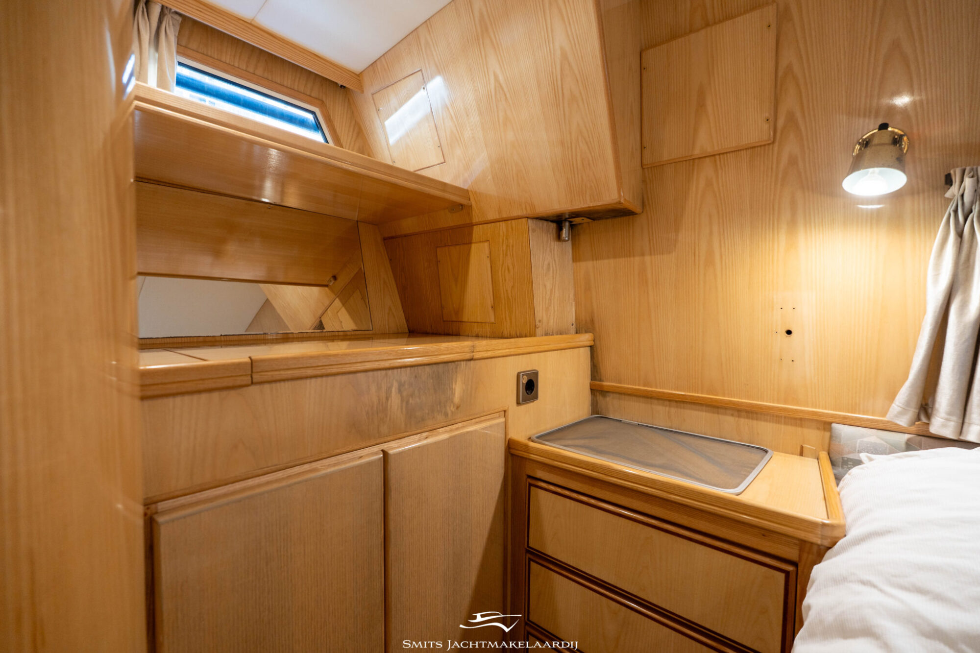 Astor 37 Flybridge — foto 27 van 54