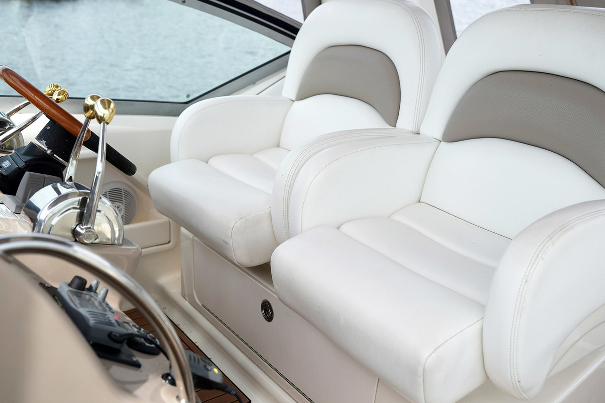 Sea Ray 340 Sundancer — foto 14 van 58