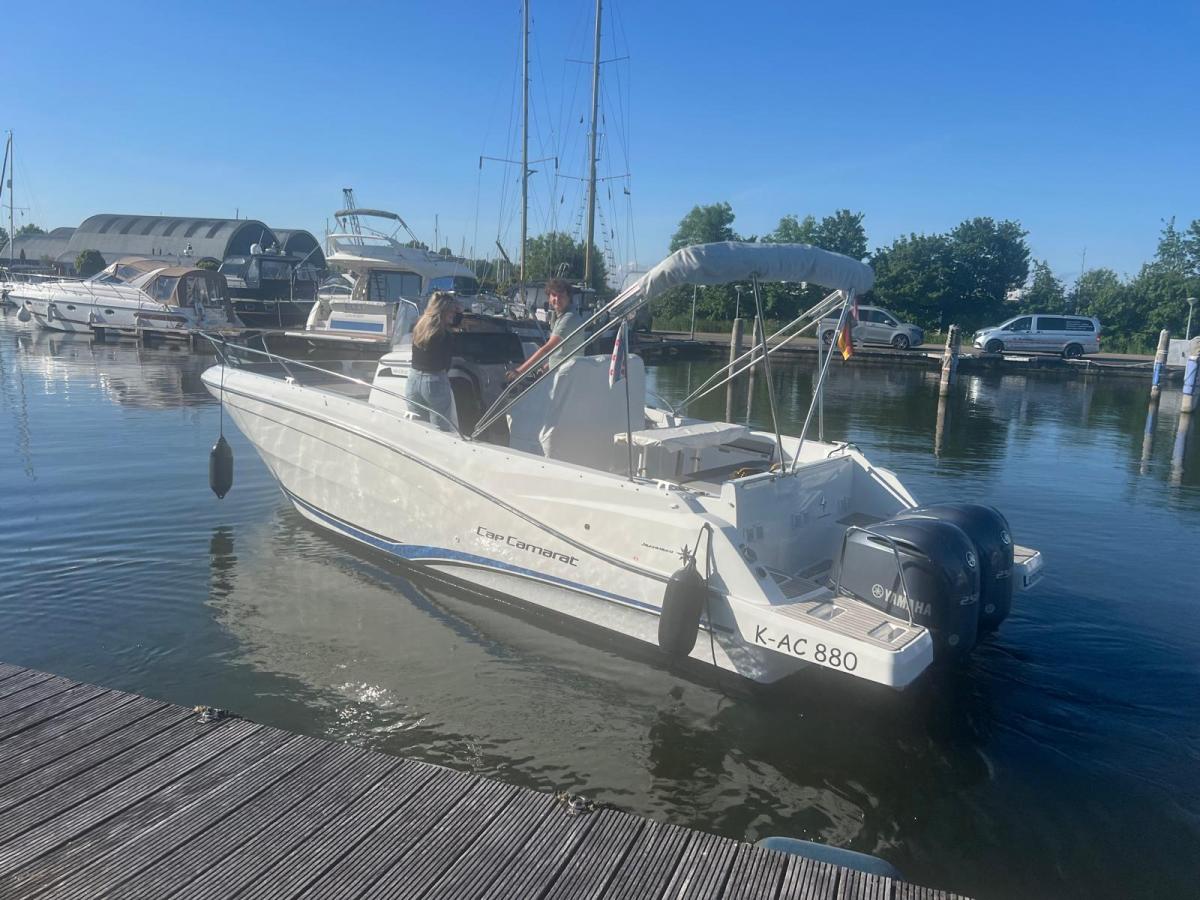 Jeanneau Cap Camarat 9.0 Center Console — foto 3 van 37