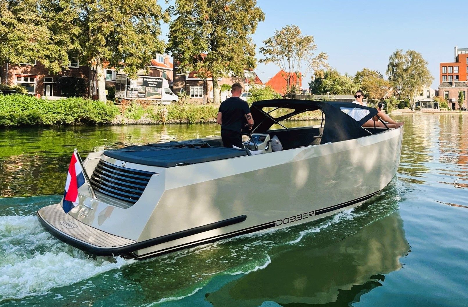 DOBBER 750 Tender — foto 2 van 14