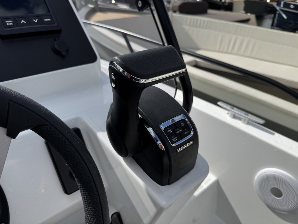 Beneteau Flyer 7 Sundeck | 200PK Honda IST | Pilot Edition — foto 4 van 17