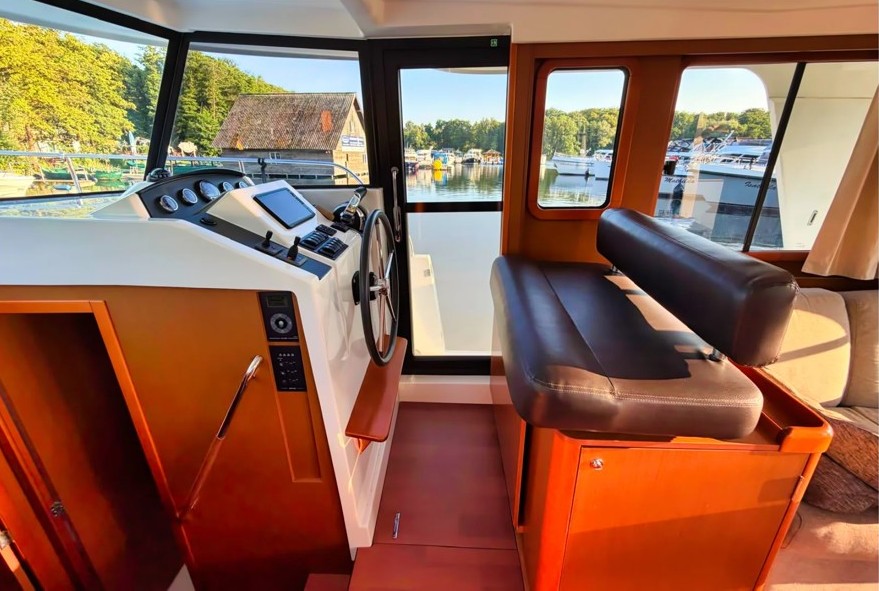 Beneteau Swift Trawler 34 Flybridge — foto 6 van 52