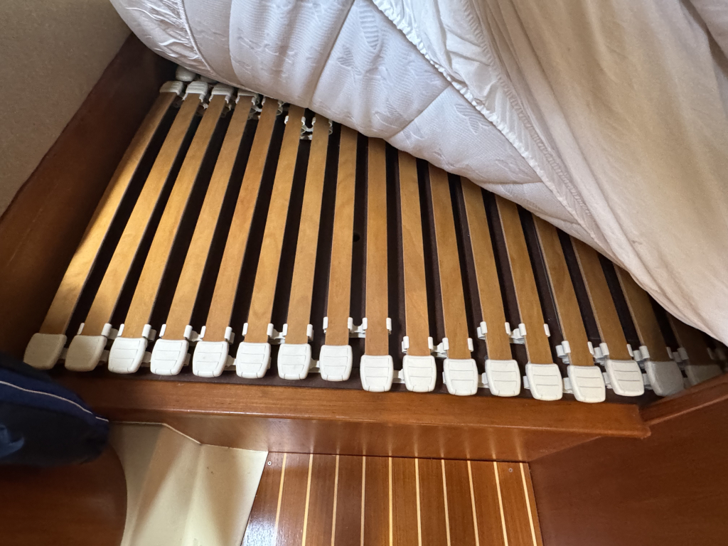 Hunter 356 — foto 48 van 72