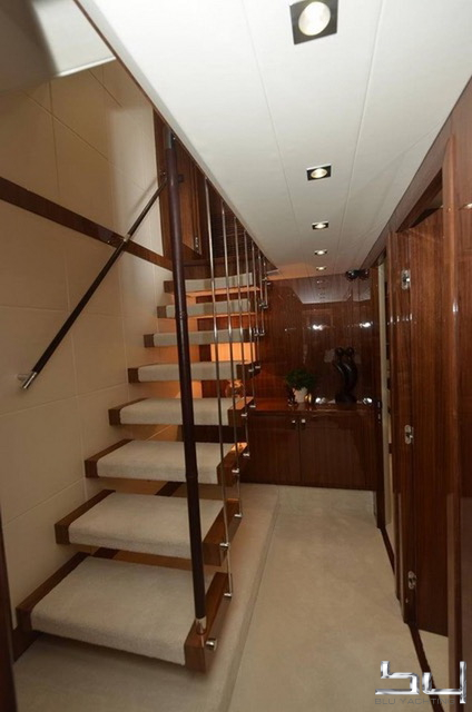 Sunseeker 86 Yacht - BluYachting — foto 11 van 12
