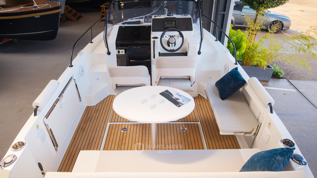 Beneteau Flyer 7 Sundeck | 200PK Honda IST | Pilot Edition — foto 4 van 30