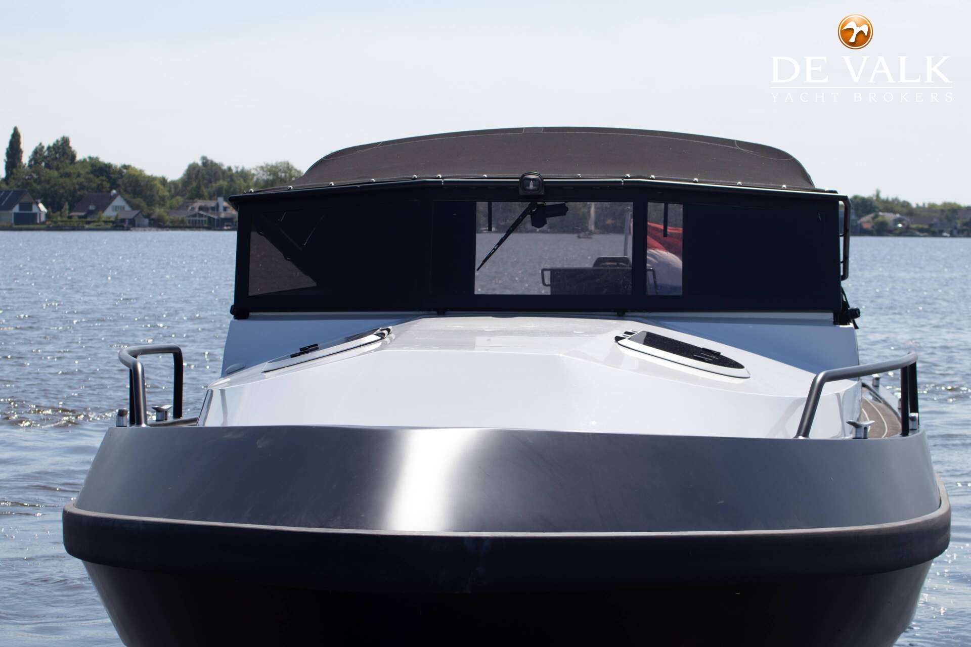 PLV Custom Build — foto 10 van 35