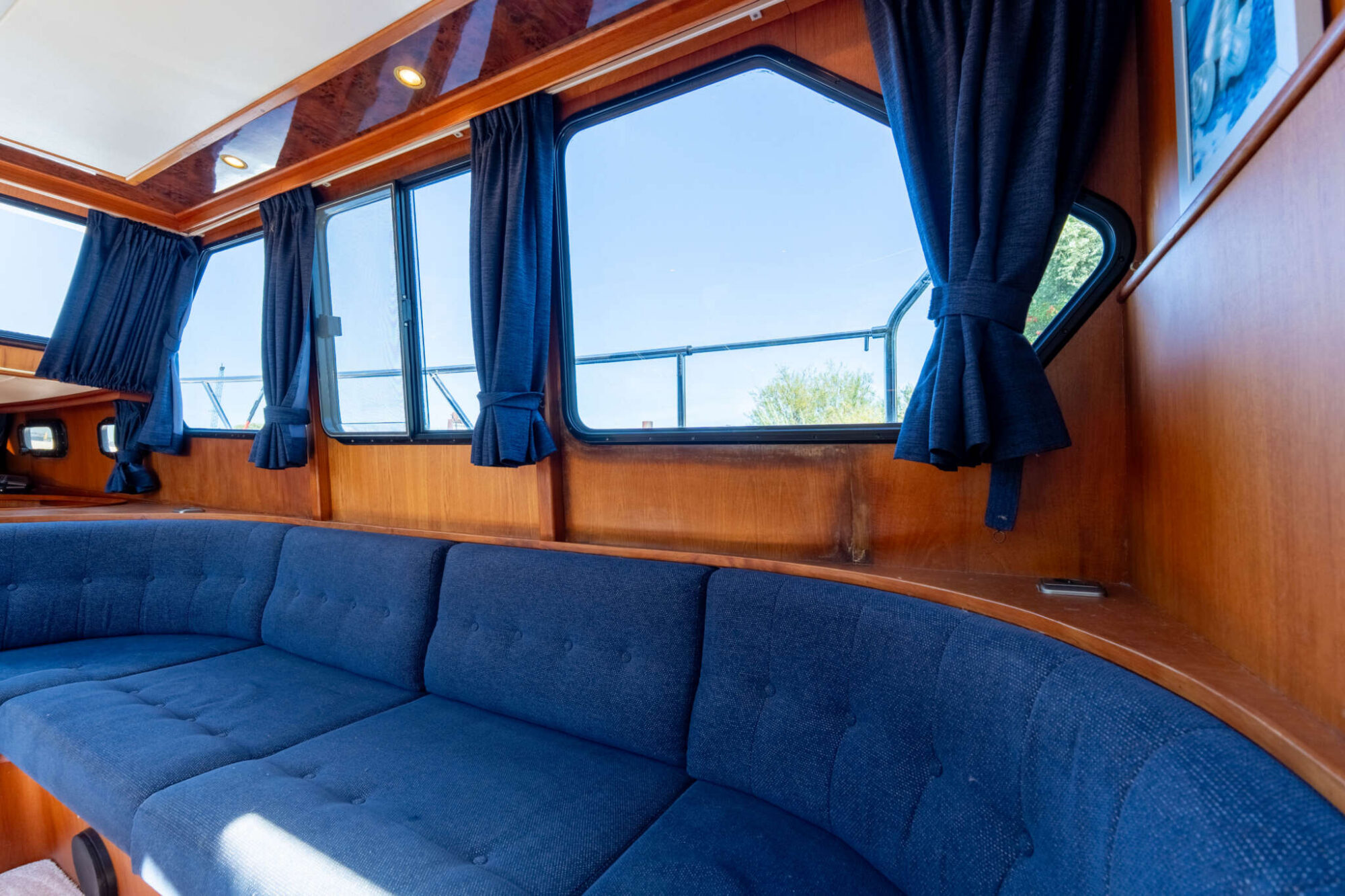 Explorer Classic 14.00 AK Cabrio — foto 18 van 49