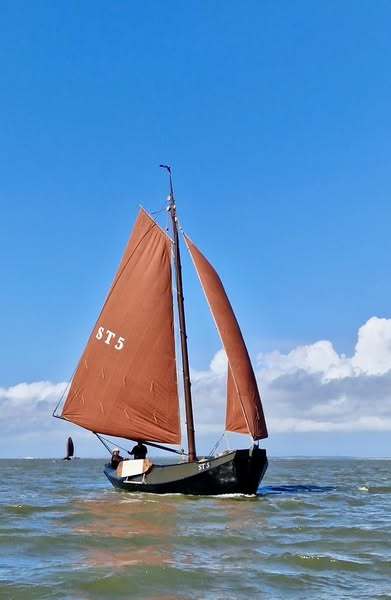 Zeeschouw Visserman 1050 - 1935 ( Varend Monument - Revn Nr. 3581 )