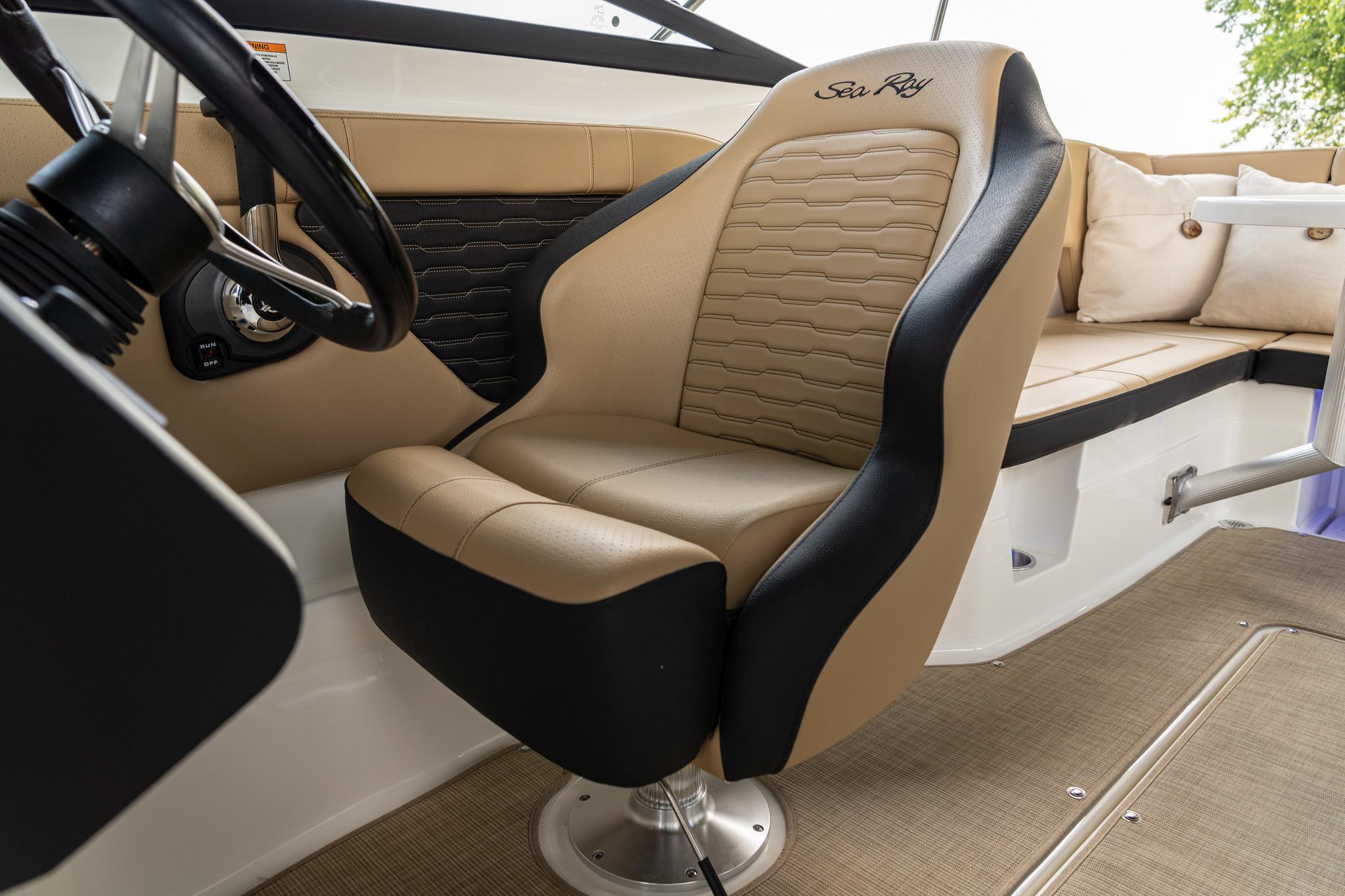 Sea Ray SPX 230 — foto 20 van 27