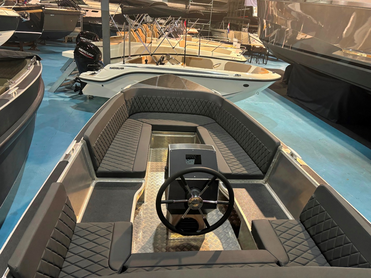 Van Vossen VanVossen E-tender 595 E-propulsion 6kW op voorraad — foto 4 van 8