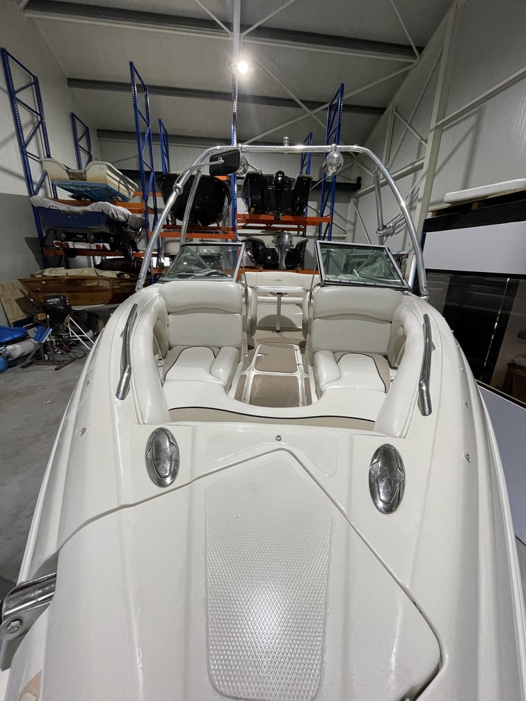Caravelle 237 LS Bowrider — foto 9 van 12
