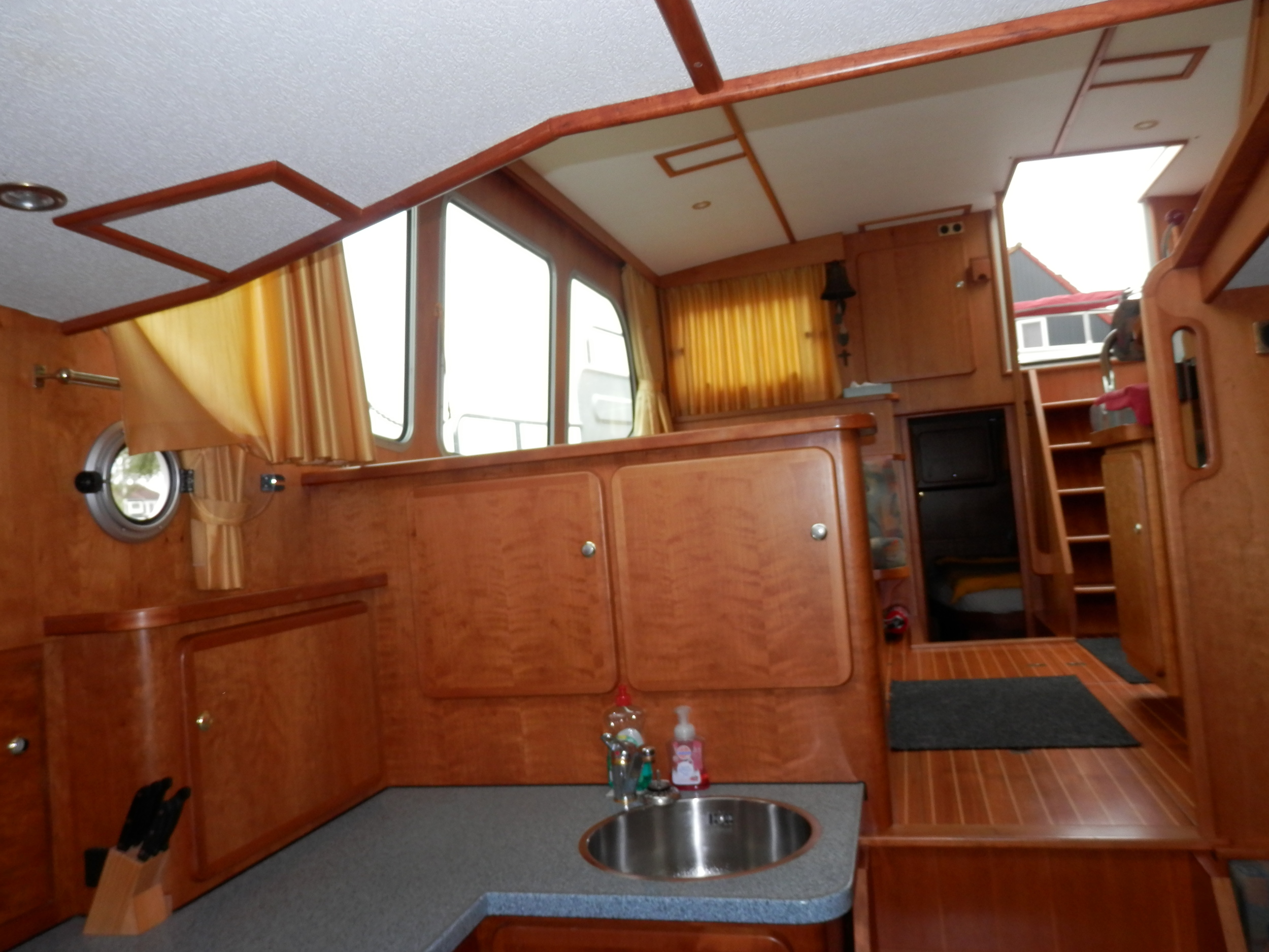 Linssen 380 Dutch Sturdy AC Twin — foto 31 van 37