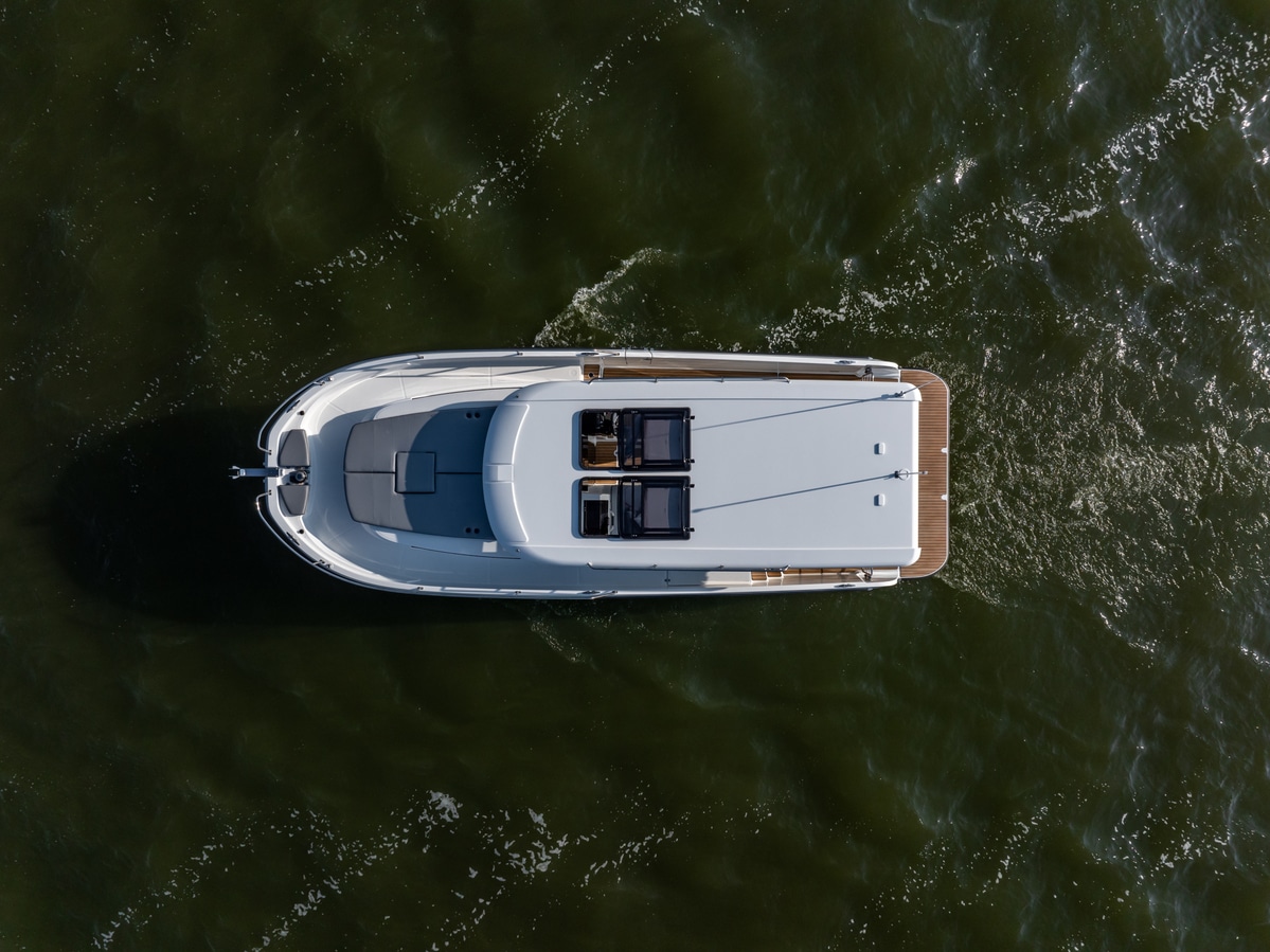 Delphia Yachts 10 LoungeTop Electric DEMO — foto 2 van 12