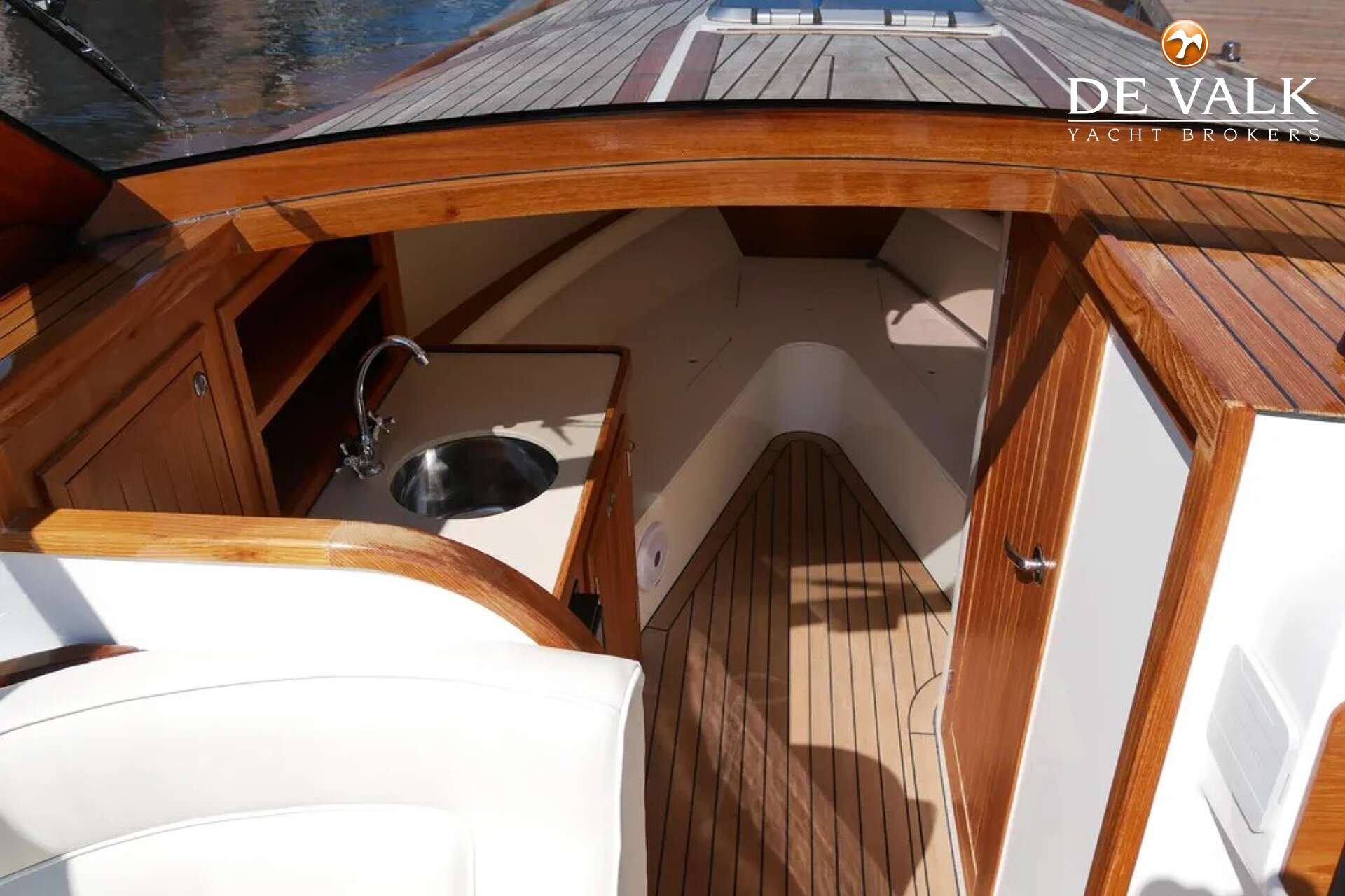 Long Island 33 Runabout — foto 21 van 33