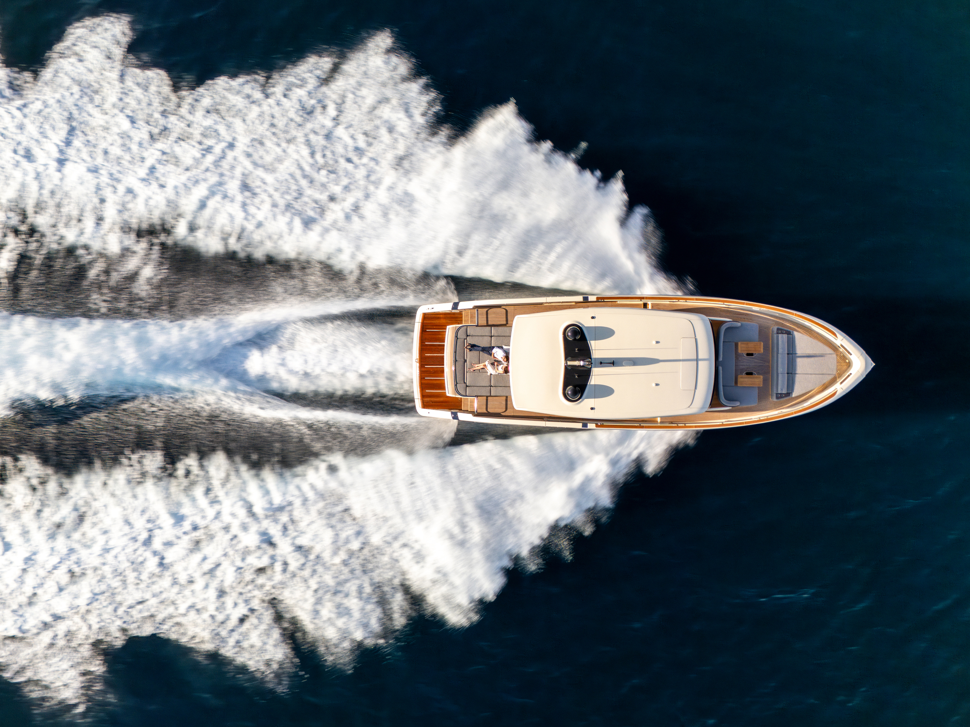 Invictus yachts Invictus ST550 met 2x 950 pk Volvo IPS direct leverbaar — foto 26 van 28