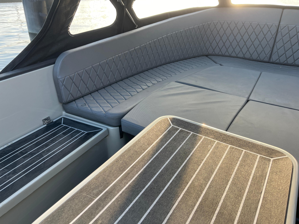 Waterspoor 711 | Luxe diesel/hybride tender | Vanaf €51.950,- — foto 9 van 13