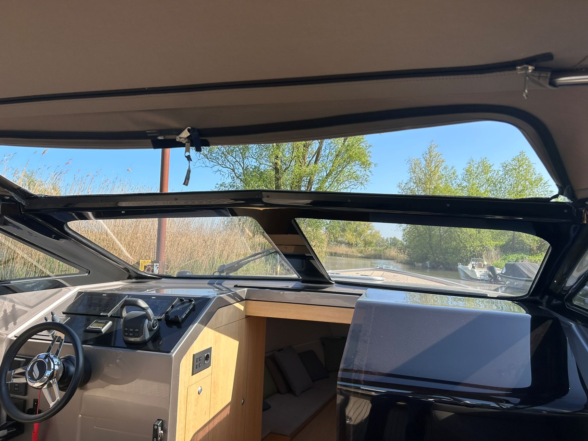 Sichterman T38 met Volvo Penta D4-300 DPI — foto 8 van 24
