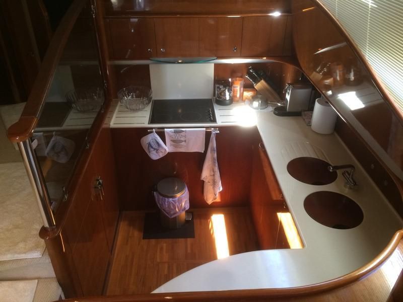 Princess 65 Fly — foto 2 van 2