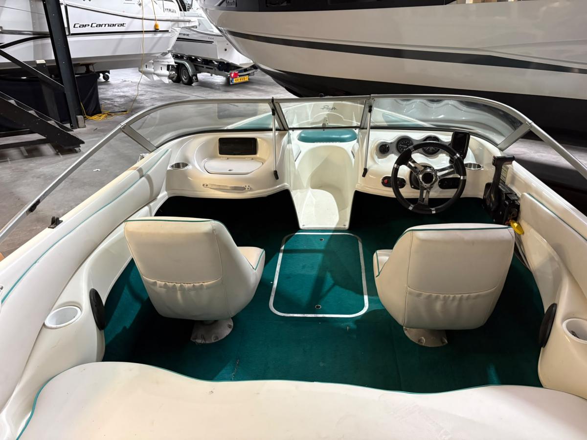 Larson Boats Flyer 166 BR — foto 13 van 22