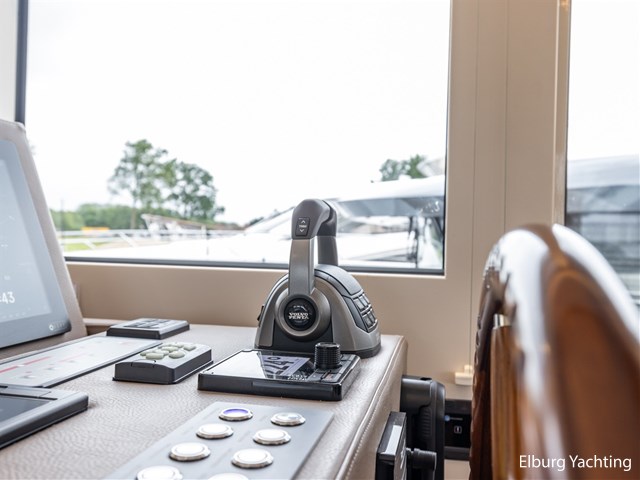 Van den Hoven Executive 18.50 - Stabilizers — foto 18 van 100