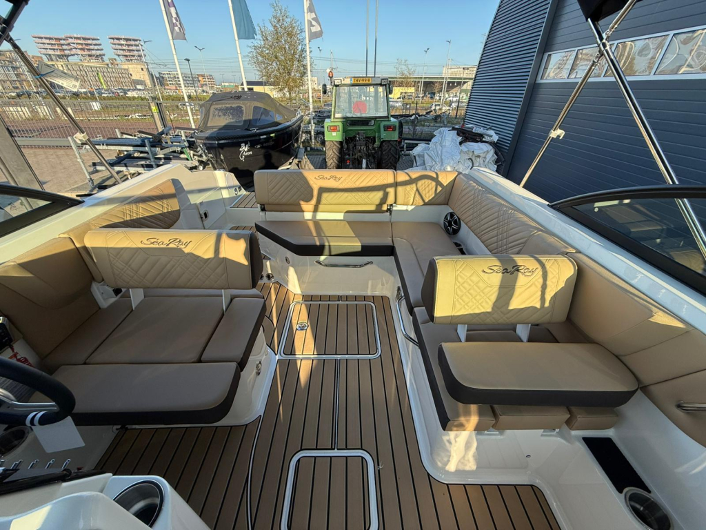 Sea Ray SDX 230 — foto 4 van 22