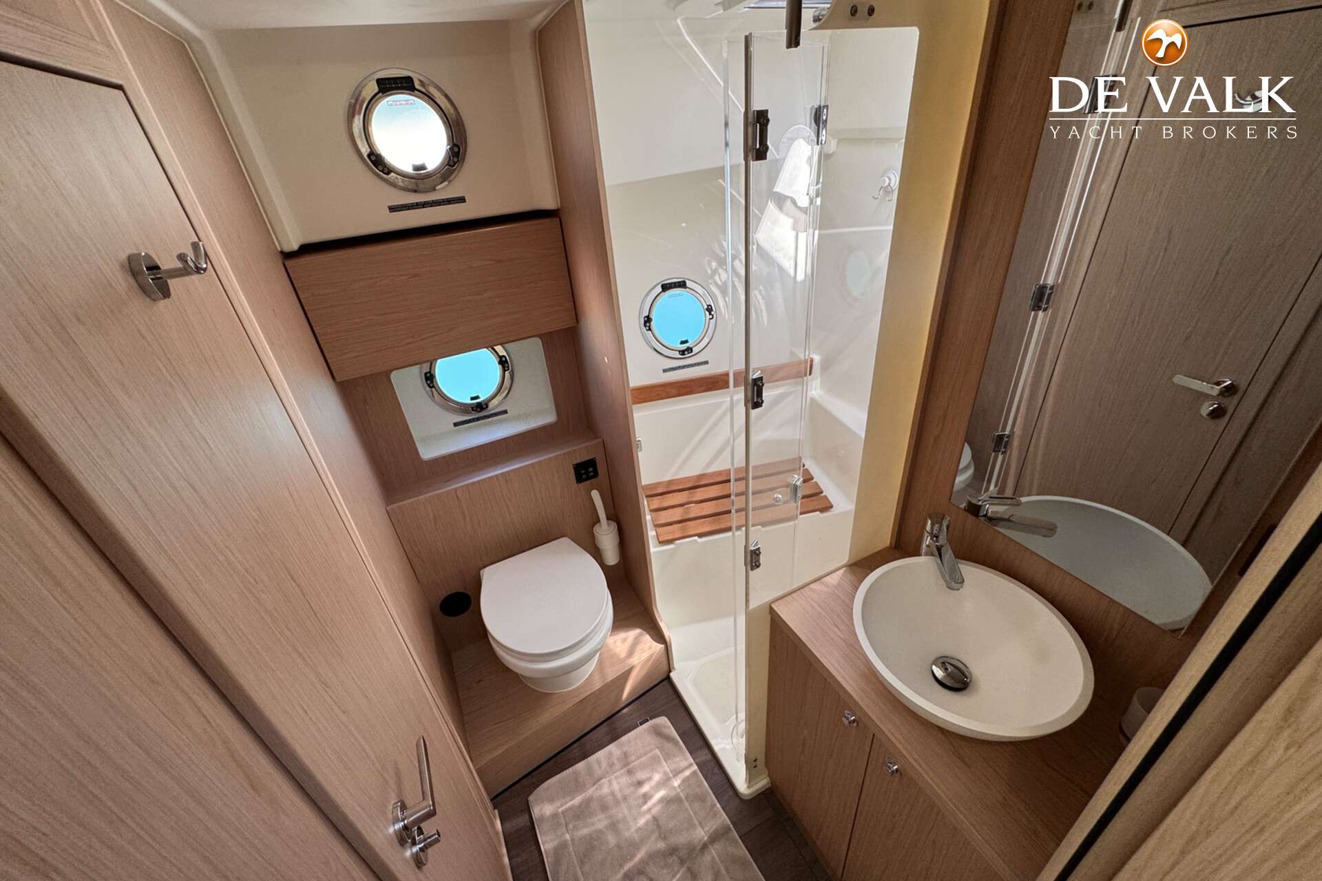 Beneteau Swift Trawler 48 — foto 32 van 35