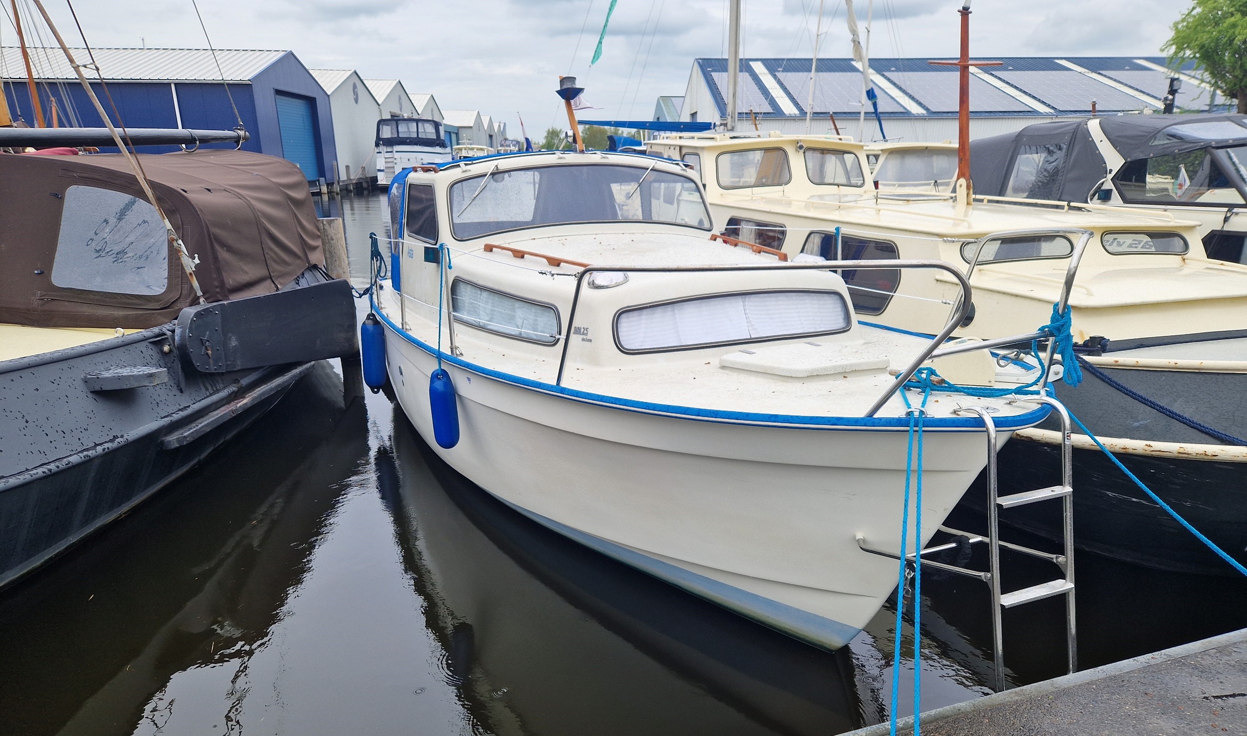 Albin 25 AKDe Luxe