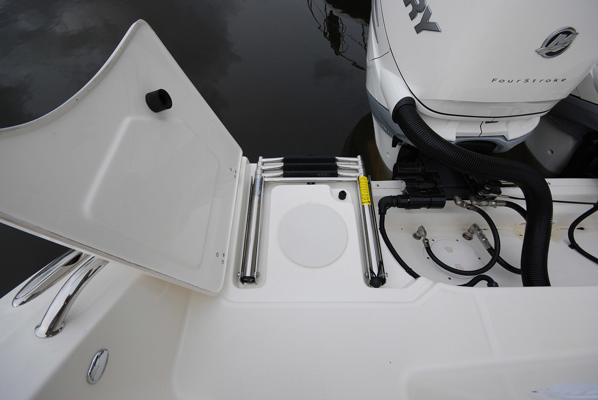 Boston Whaler 330 Outrage — foto 33 van 40