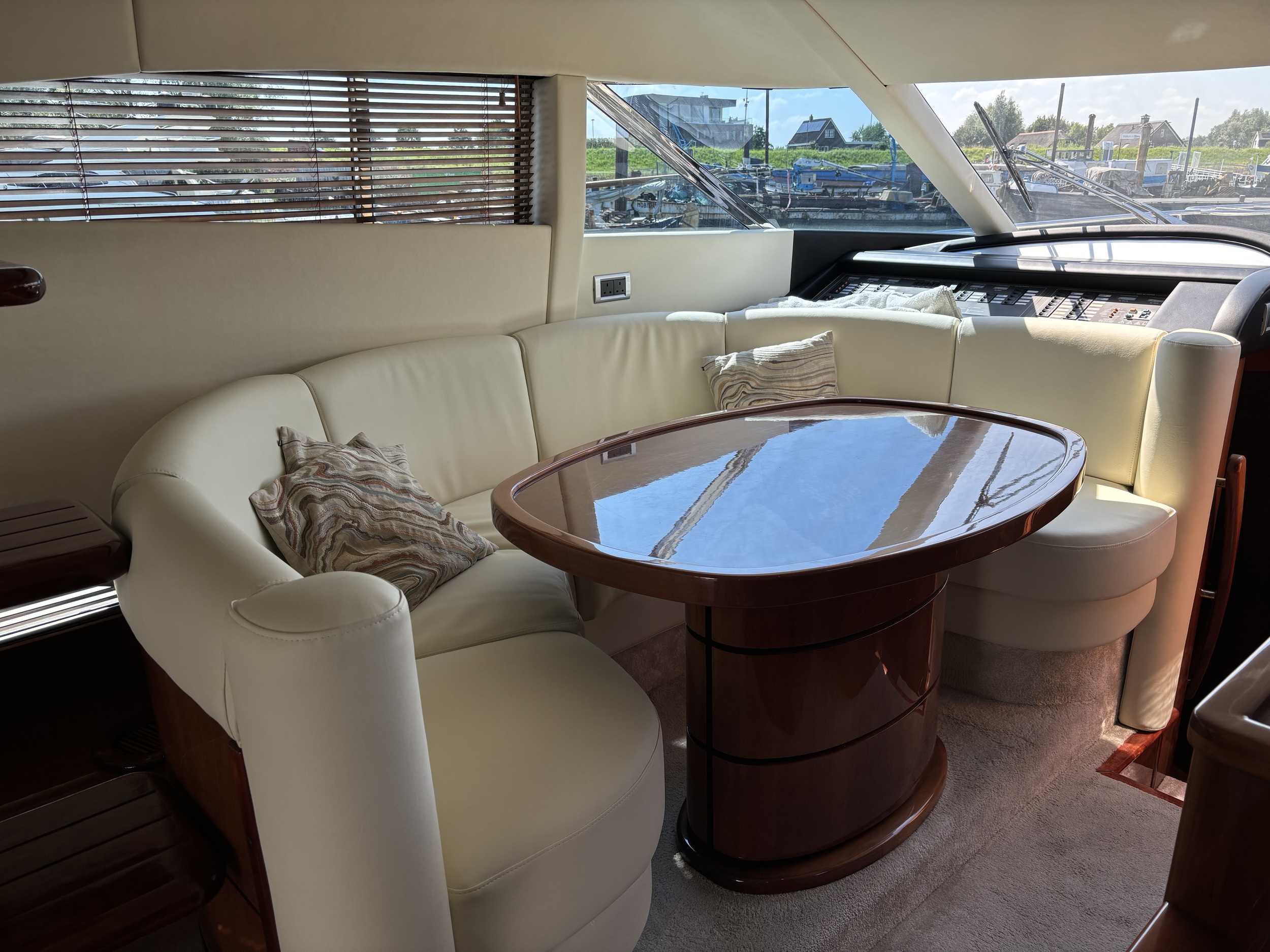 Fairline Squadron 58 — foto 11 van 21