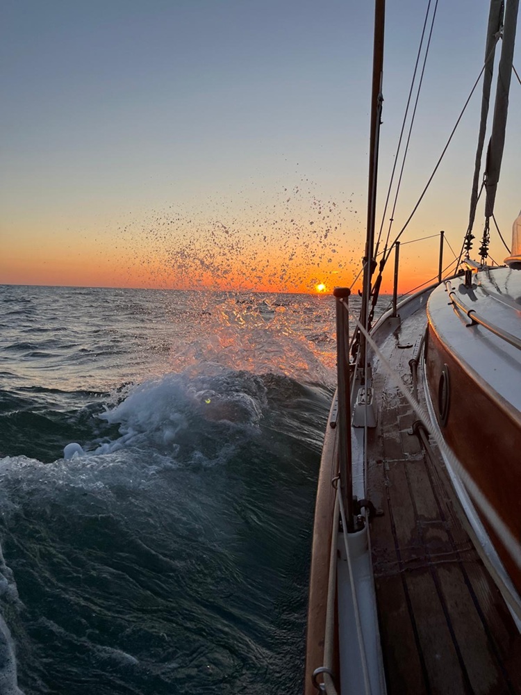 Kajuitzeilboot One Off Design Hout — foto 11 van 12
