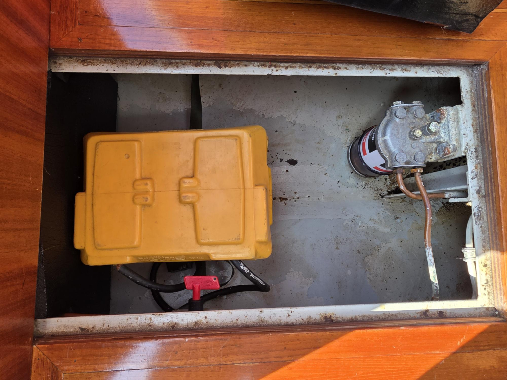 Stalen vlet / sloep — foto 15 van 17