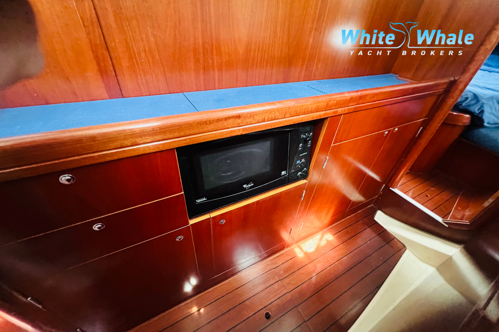 Beneteau Oceanis 42 CC — foto 27 van 45