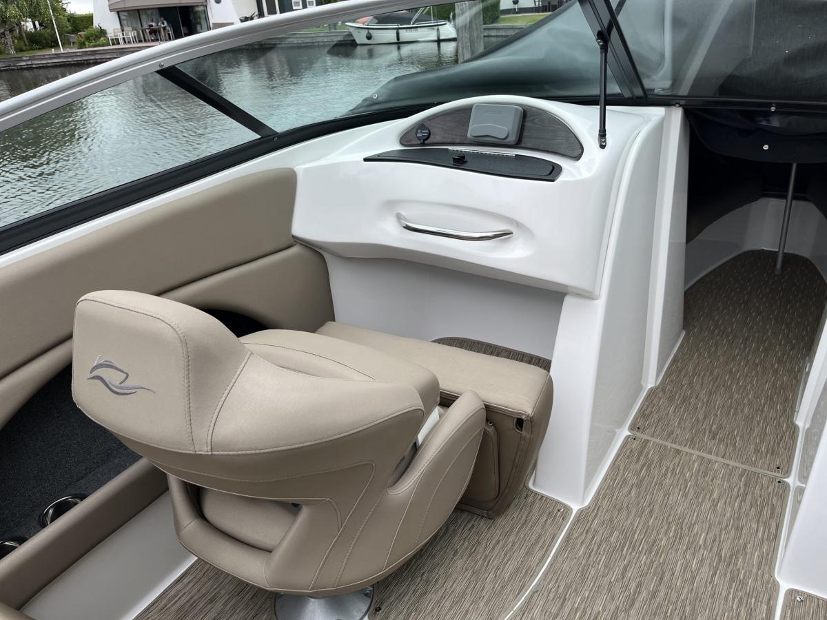 Rinker 23QX — foto 18 van 26